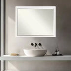 Miroir mural de salle de bain encadré en bois biseauté d'un demi-pouce